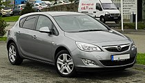 Opel Astra J Hatchback eleje (Pre Facelift)