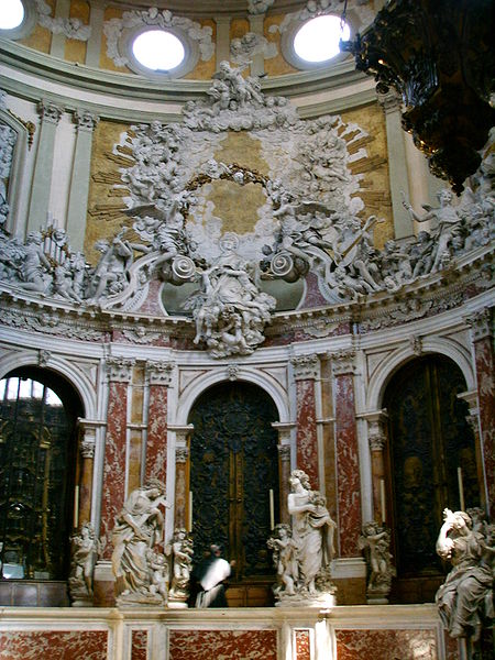 File:Padova, basilica del santo, cappella delle reliquie 01.JPG