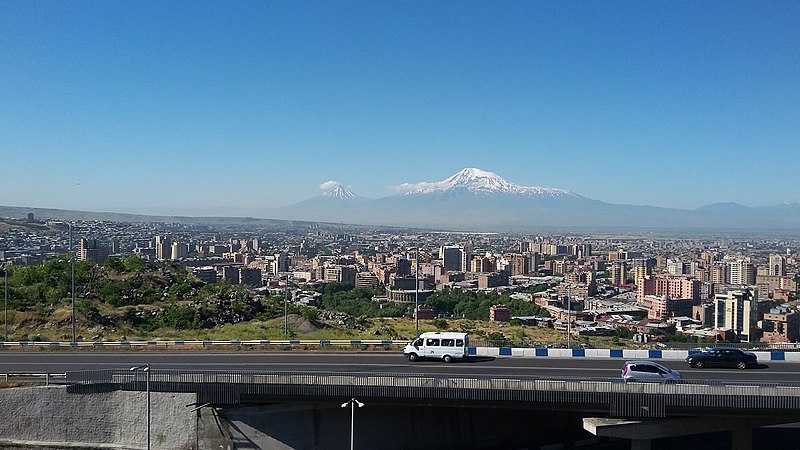 File:Panoramic View, Yerevan 05.jpg