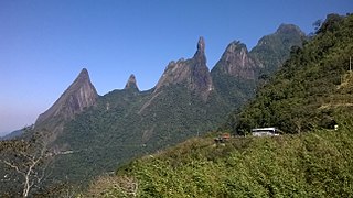 dãy Serra dos Órgãos