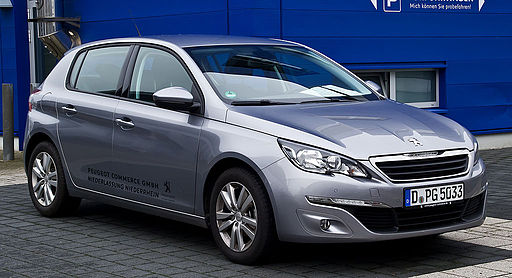 Peugeot 308 82 VTi Active (II) – Frontansicht, 4. Januar 2014, Düsseldorf