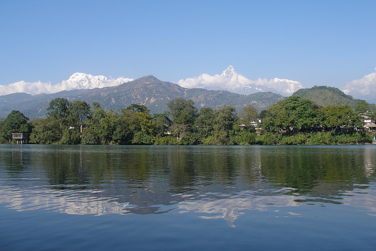озеро фева непал
