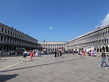 File:Piazza_San_Marco_din_Venetia7.jpg