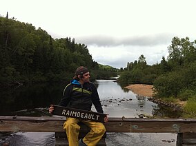 Brücke über den Fluss Raimbault im Zec de la Lièvre.