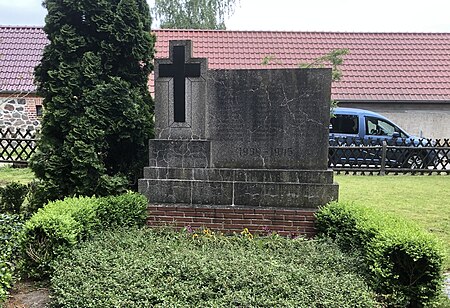 Reesen, Kriegerdenkmal WK2