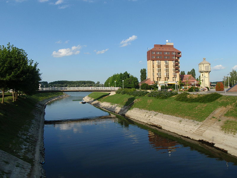 File:River Vuko in Vukovar.JPG