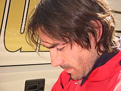 Foto Robert Pires, yang bermain sebagai gelandang untuk Arsenal