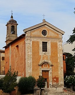 Exteriören vid Piazzetta di Monte Gaudio.