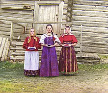 Russian Peasant Girls, 1900 Russian Peasant Girls-retouched.jpg