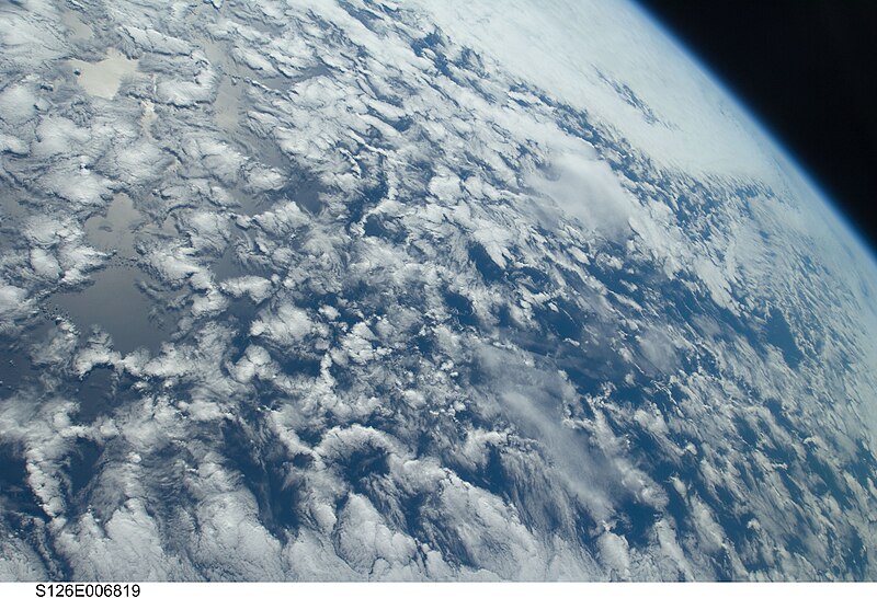 File:STS126-E-6819 - View of Earth.jpg