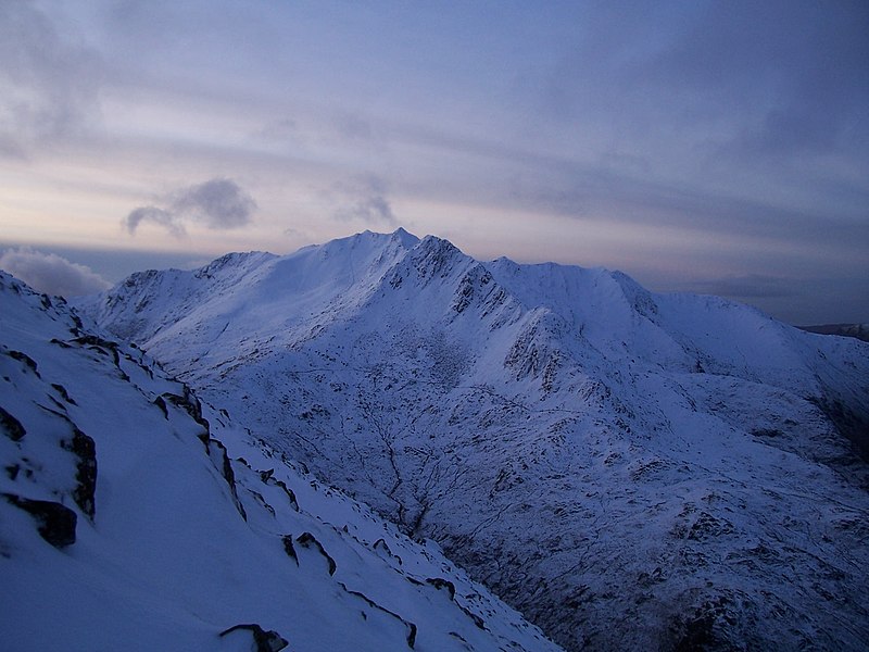 File:Saddle and sgurr na sgine 06-07 086.jpg