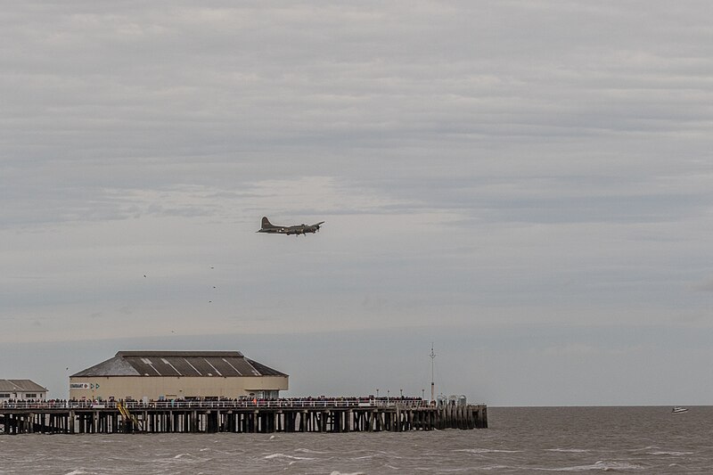 File:Sally B - B-17 Flying Fortress, Clacton Air Show 2015, Essex - geograph.org.uk - 4638220.jpg