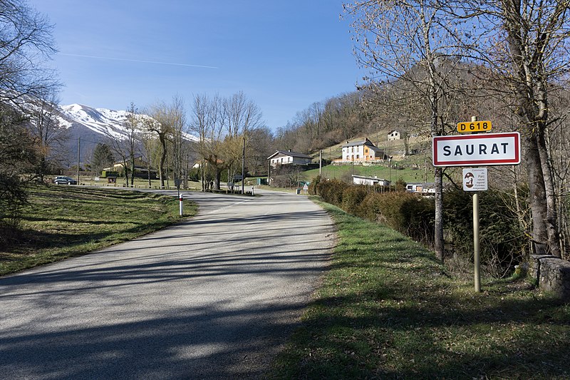 File:Saurat, France 10.jpg