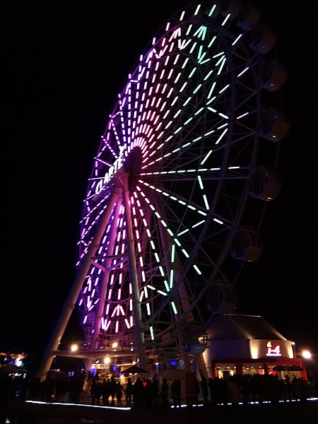 File:Snow Ferris Wheel illumination - panoramio.jpg