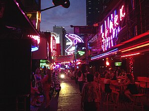 Prostitution In Thailand: Geschichte, Umfang, Örtlichkeiten und Formen