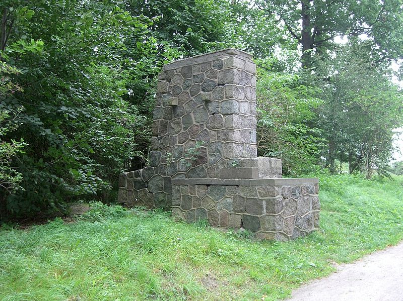 File:Stavenhagen Kriegerdenkmal 1914-18.jpg