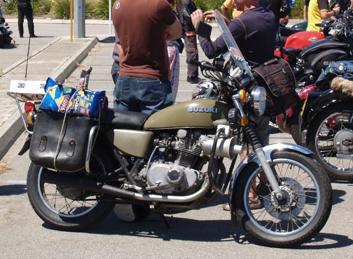 File:Suzuki GS400 01.jpg - Wikimedia Commons