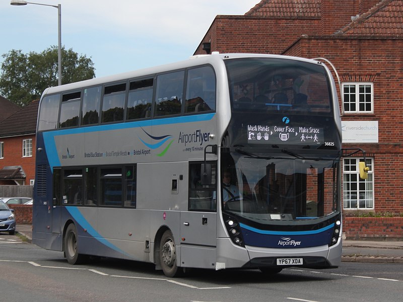 File:Taunton Hamilton Road - First 33825 (YP67XDA) on hire to SPS.JPG