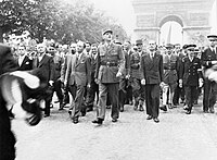 Charles de Gaulle goll sheese y Champs Élysées lurg seyrey Phaarys