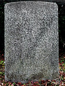 Toni Reinhard-Maiotti (1917–1965) Professor, Romanist, Spanisch- und Italienischlektor Grab auf dem Friedhof am Hörnli, Riehen, Basel-Stadt