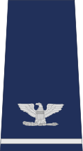 US Air-force O6 class b.svg