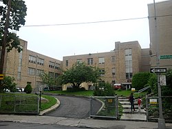 Ursula School Bainbridge Av jeh.jpg