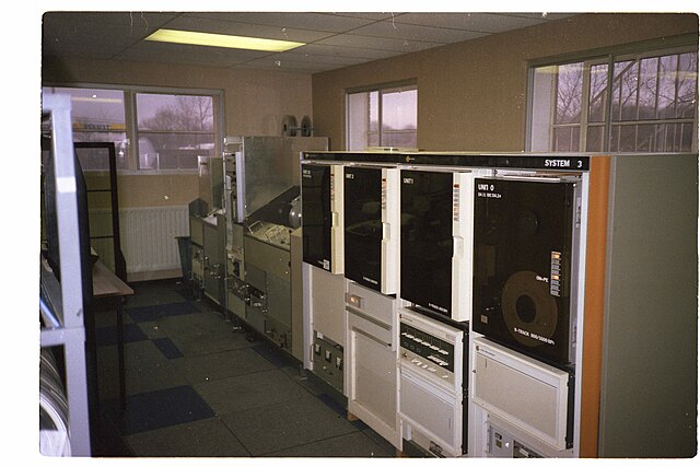 Varian Data Machines system connected to analogue tape playback system in 1984