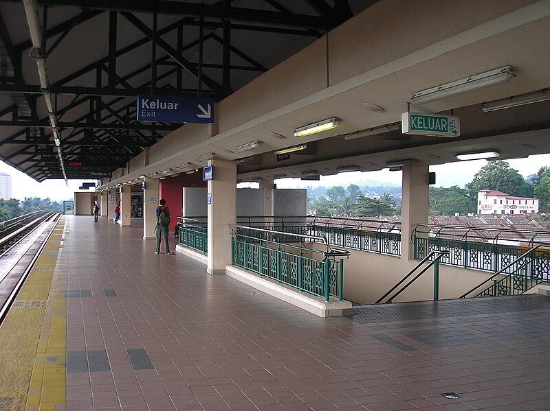 File:Wangsa Maju station (Kelana Jaya Line), Kuala Lumpur.JPG