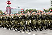 Tentara Belarus dalam parade di Minsk, 2017