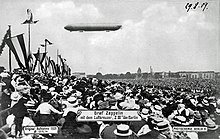 Graf Zeppelin mit dem Luftkreuzer „Z III“ über Berlin