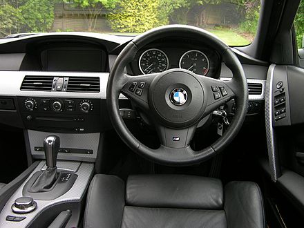 Открыть е60. BMW e60 Interior. BMW e60 салон. BMW 5 e60 салон. BMW e60 530i.