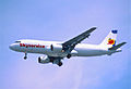 223dd - Skyservice Airlines Airbus A320-211; C-FTDD@LAS;17.04.2003 (8046916158).jpg