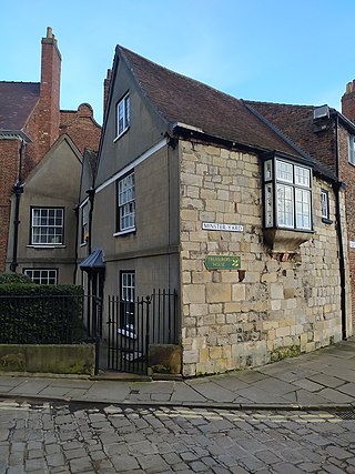 <span class="mw-page-title-main">5 Minster Yard</span> Grade II* listed building in York, England