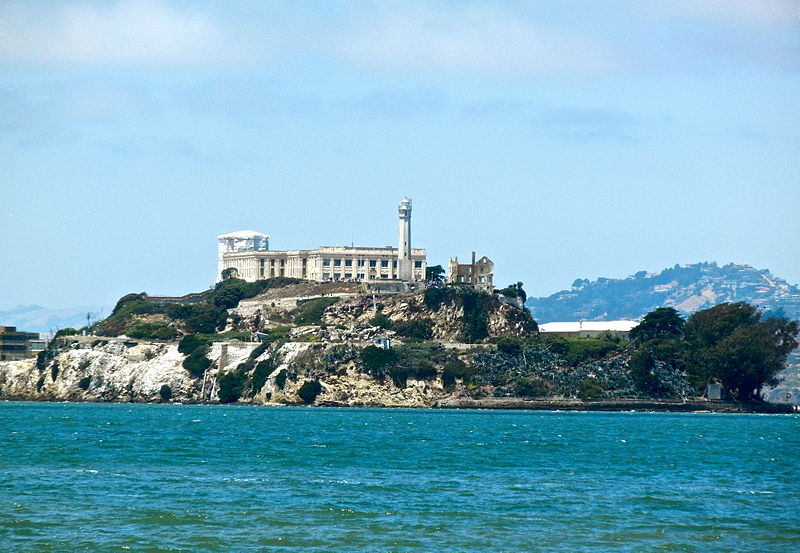 File:A View of Alcatraz from Fisherman's Wharf.JPG