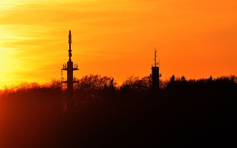 File:Abendlicher Blick auf den Ungerturm.jpg