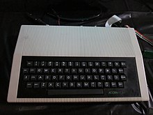 Calculator Acorn Atom la Play Expo 2013.JPG