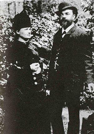 Antonín Dvořák with his wife Anna in London, 1886.jpg