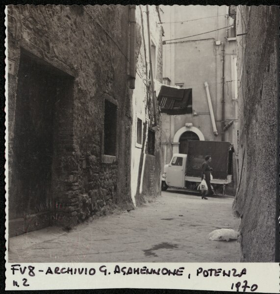 File:Archivio G. Agamennone, Potenza 1970 BNPZ.tif