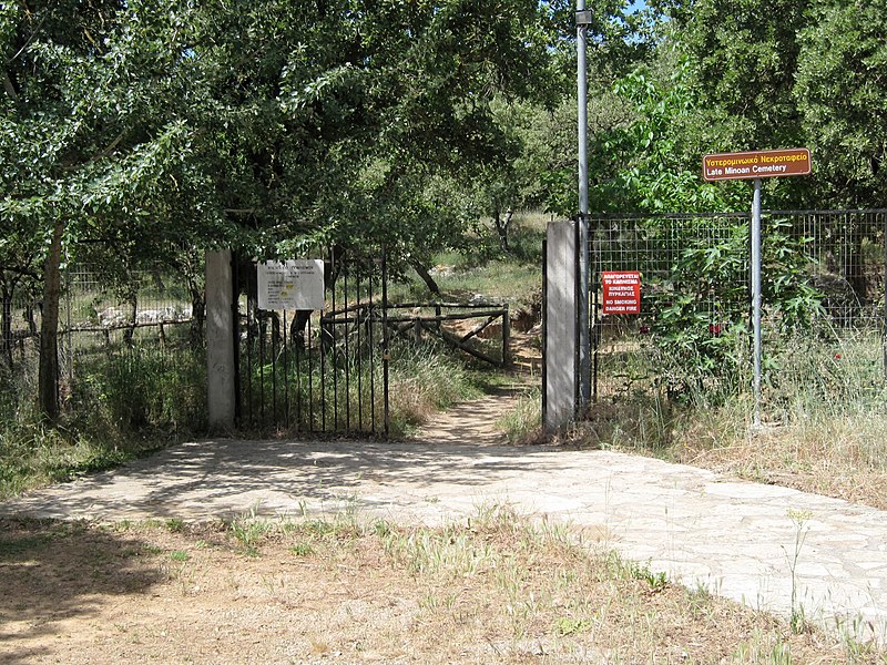 File:Armeni Friedhof 03.JPG