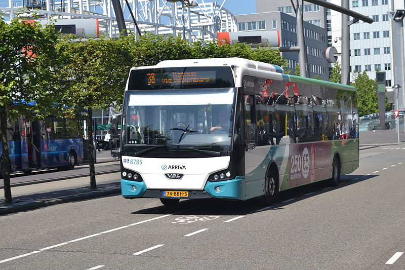 File:Arriva 8785, Leiden CS (9321589008).jpg