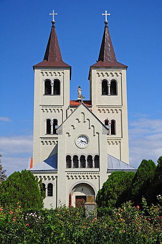 <span class="mw-page-title-main">Bíňa</span> Village in Slovakia