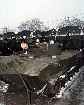 Руски БМД-2 са СФОР-овим ознакама на задатку у Босни