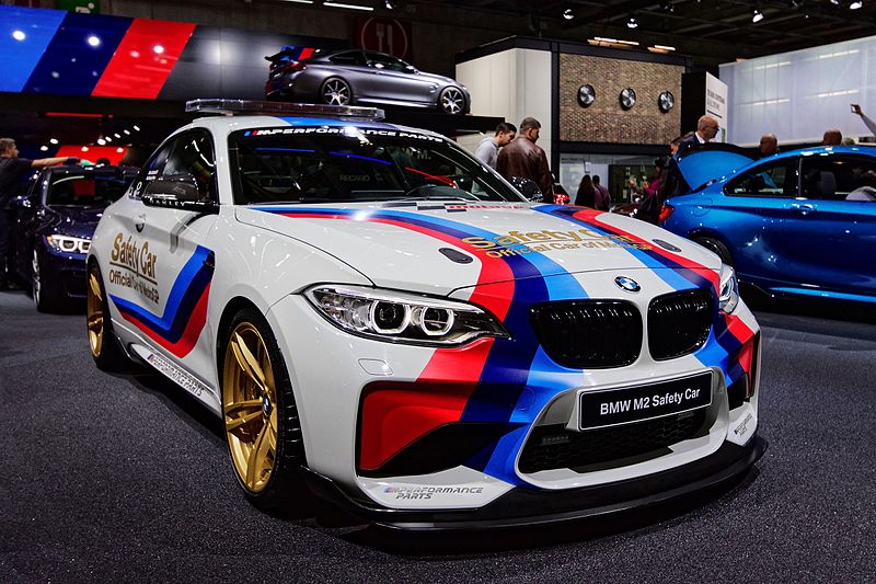 File:BMW M2 Safety car - Mondial de l'Automobile de Paris 2016 - 002.jpg