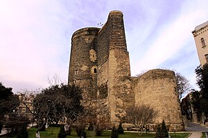 Torre de la Doncella de Bakú 2010.jpg