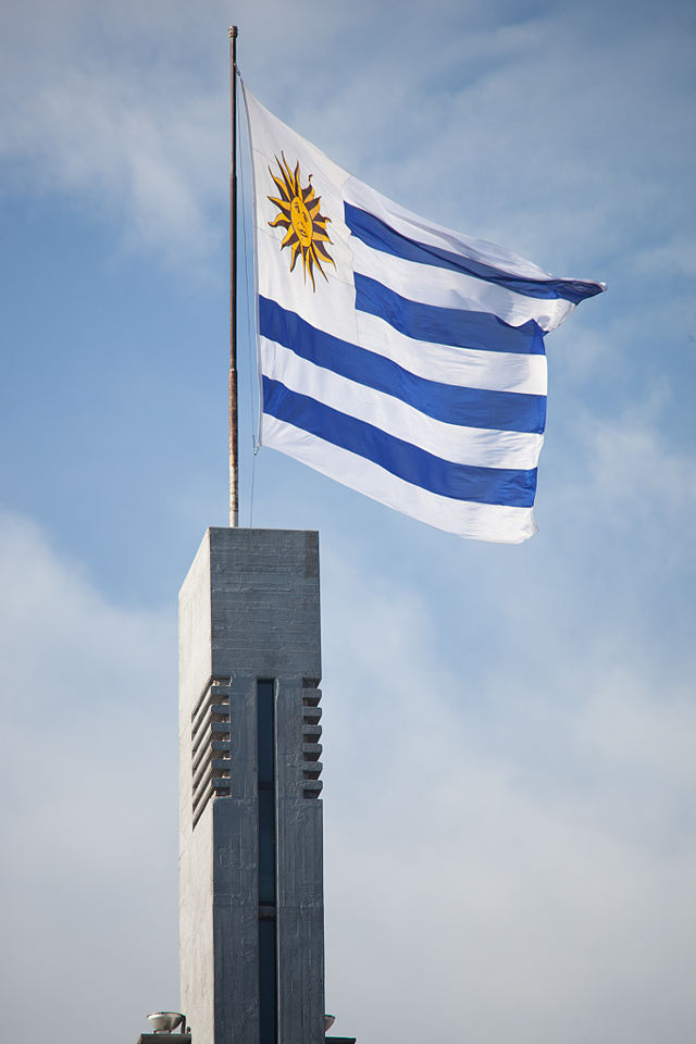 File:Banderín Selección Uruguaya.jpg - Wikimedia Commons