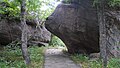 Bhimbetka rock shelters (9971221975).jpg