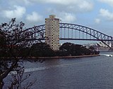 Blues Point Tower, McMahons Point, Sídney (1961)