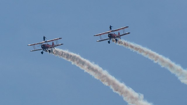 Boeing PT-17 Stearman - AeroSuperBatics