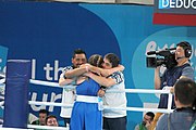 Deutsch: Boxen bei den Olympischen Jugendspielen 2018 Tag 12, 18. Oktober 2018 - Finale Leichtgewicht Mädchen – Oriana Saputo (Argentinien, blau) schlägt Emma Lawson (Australien, rot) 5-0; Ringrichter ist José Romero (Spanien). English: Boxing at the 2018 Summer Youth Olympics on 18 October 2018 – Girls' lightweight Bronze Medal Bout – Oriana Saputo (Argentina, blue) wins over Emma Lawson (Australie, red) 5-0; Referee is José Romero (Spain). Español: Boxeo en los Juegos Olímpicos Juveniles de Verano de 2018 en 18 de octubre de 2018 - Combate de medalla de bronce de las niñas: Oriana Saputo (Argentina, azul) gana a Emma Lawson (Australie, roja) 5-0; Árbitro es José Romero (España).