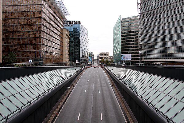 The Rue de la Loi/Wetstraat looking west from over the Belliard tunnel